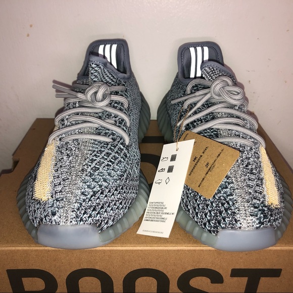 ⚠️SOLD ⚠️Yeezy Boost 350 V2 Ash Blue Size 5.5M/ - Picture 2 of 9